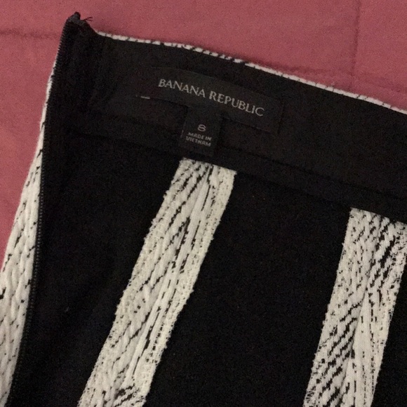 Banana Republic skirt - Picture 2 of 2